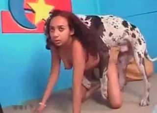 Spotted doggy fucking her wet cunt